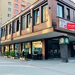 Zarohem 2 Bedrooms In Center With Balcony Апартаменты Брно