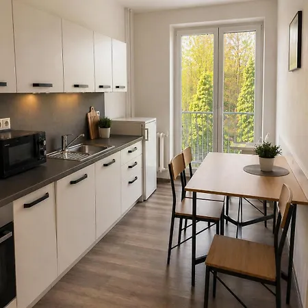 Zarohem 2 Bedrooms In Center With Balcony * Brno